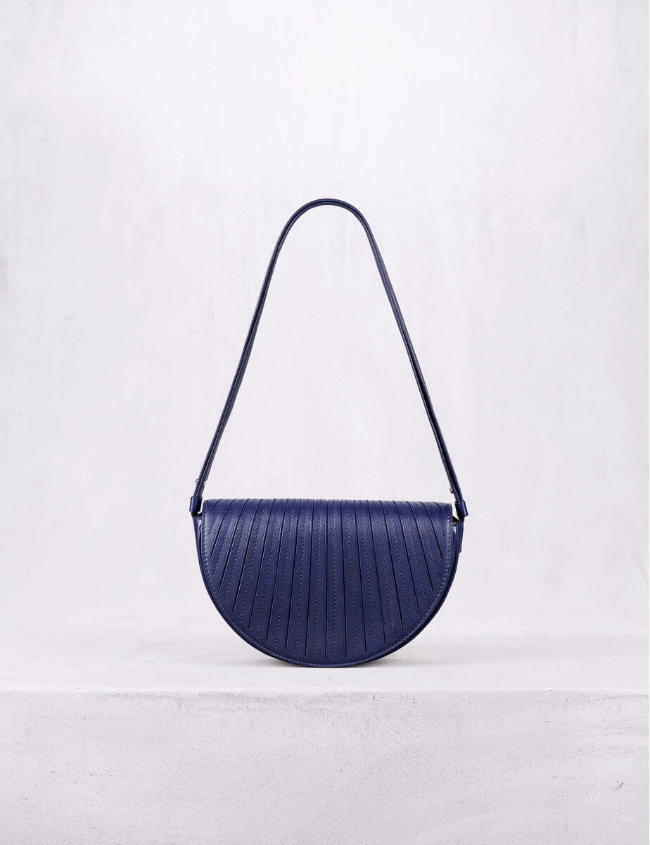 Cross body bag in leather |Camille Fournet