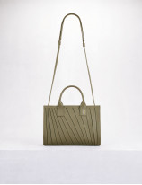 32.15 Small pleated shopping bag