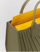 32.15 Small pleated shopping bag