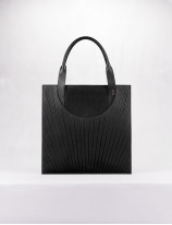 32.09 Soft leather tote bag in pleated leather